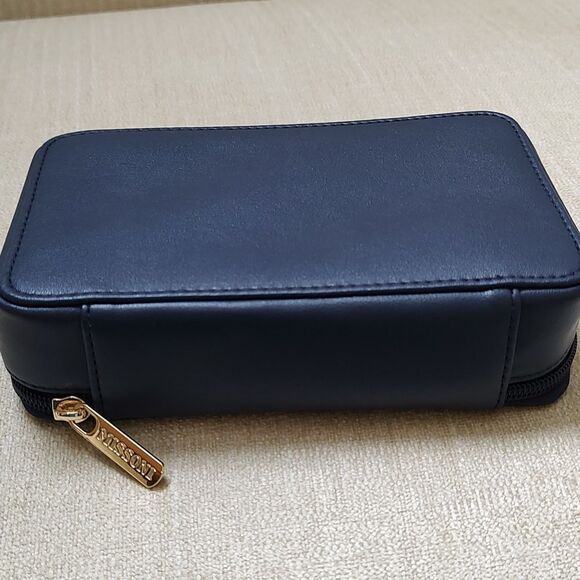 Missoni for Delta Zip Mini Travel Toiletry Case Navy Blue Chevron Dopp Kit - Picture 5 of 10